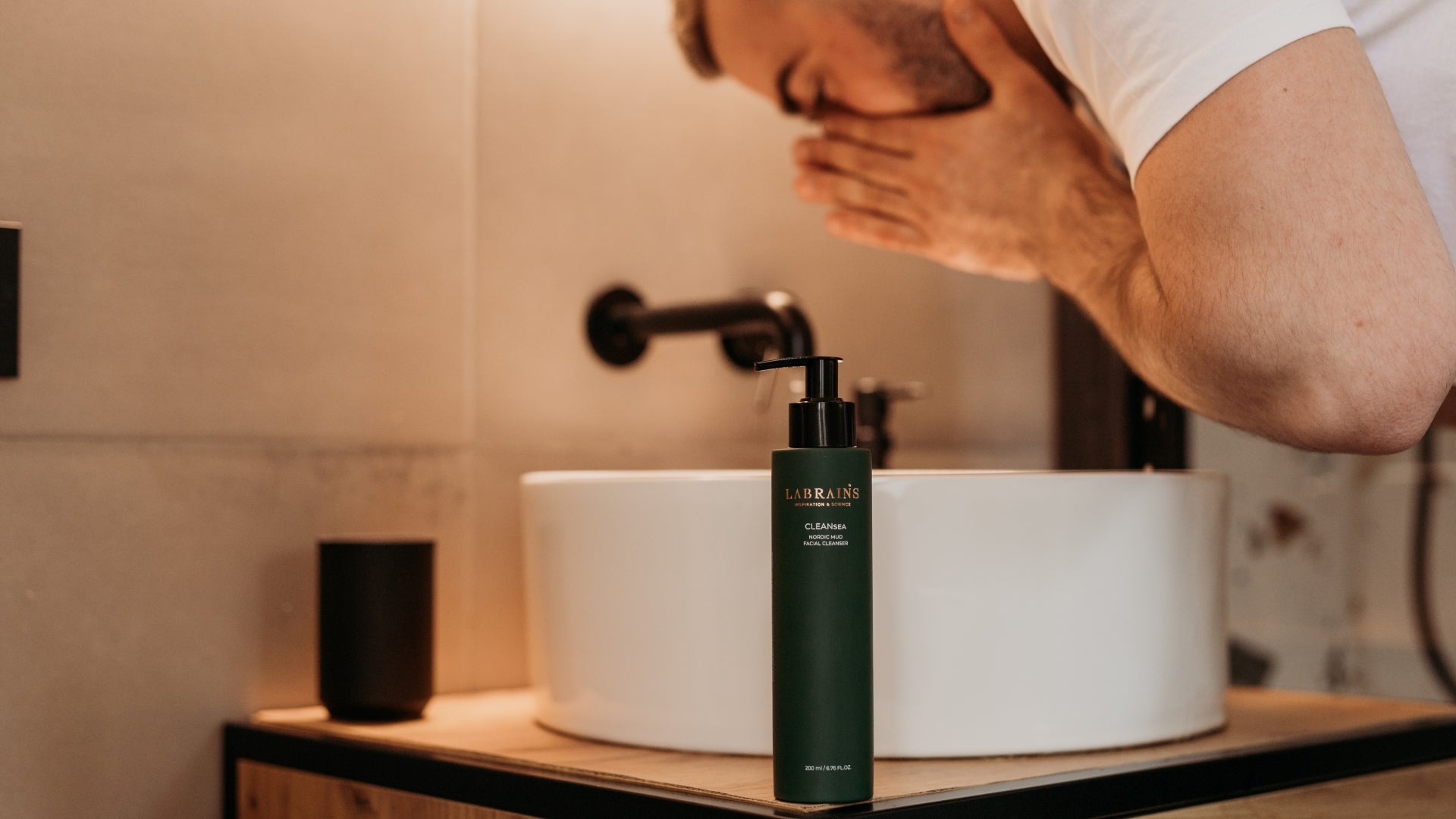 Towards a healthy facial skin