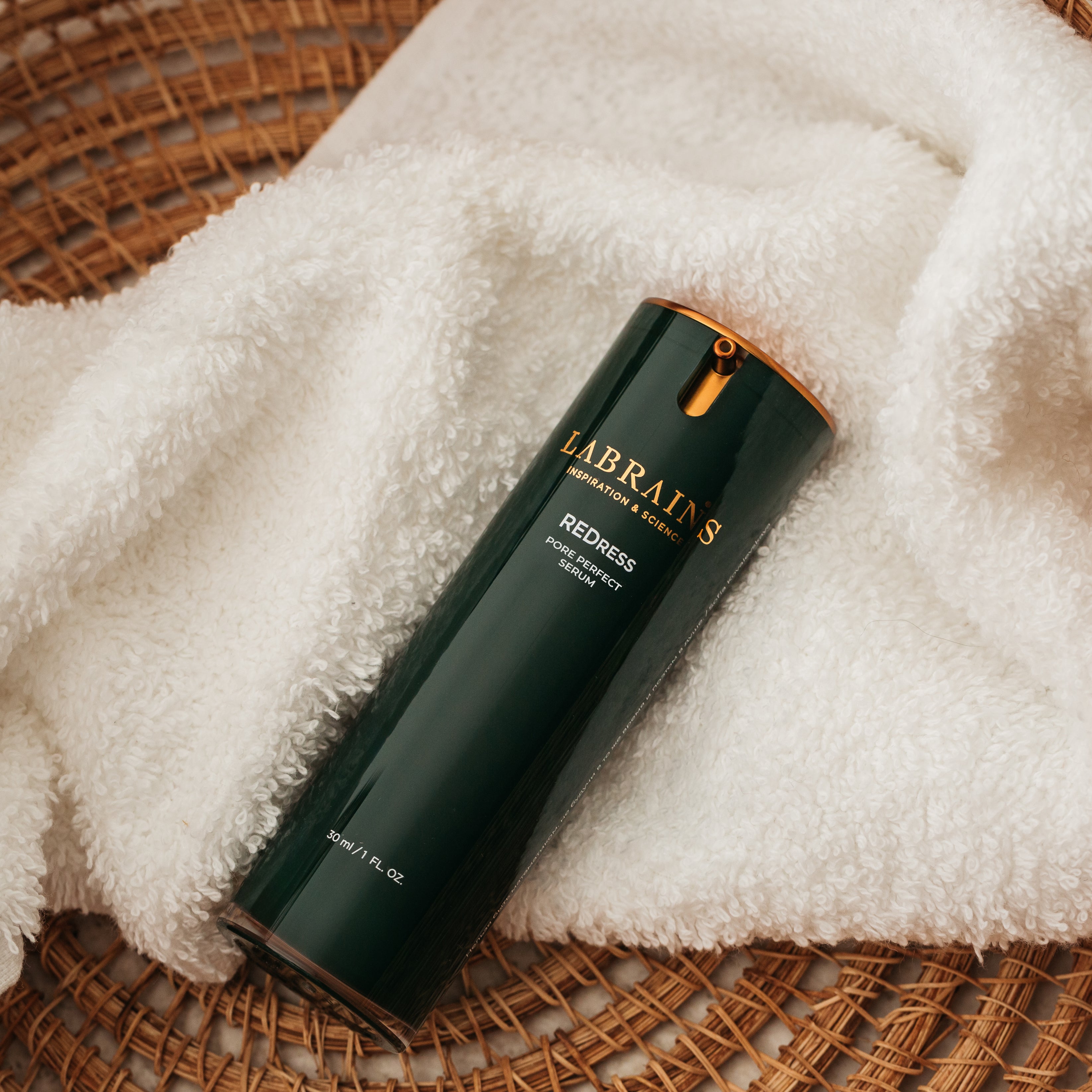 labrains pore perfect serum on white towel